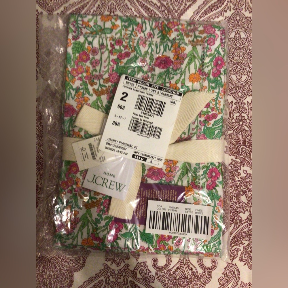 NWT J. Crew Liberty Print Placemats - Picture 6 of 7